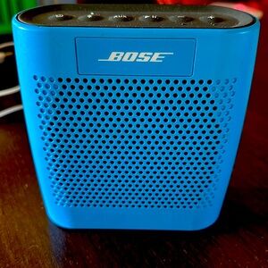 Bose Soundlink - older generation, 5+ years old. Still works just fine.